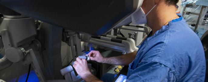 Photos of Colorectal Robotic Surgery performed by Dr Bogdan Protyniak
