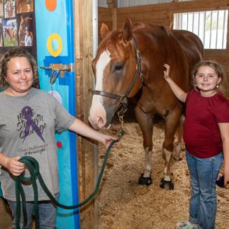 BloomsburgFair-MomDaughterWithHorse-0378