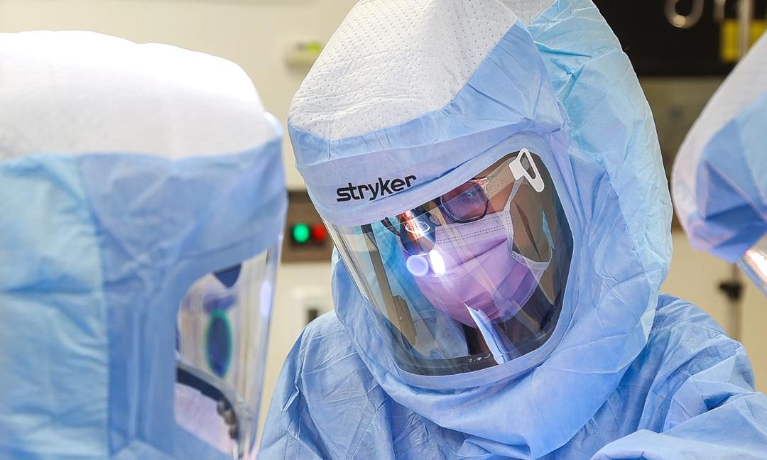 MAKO-Dr Mercuri-MidSurgery3