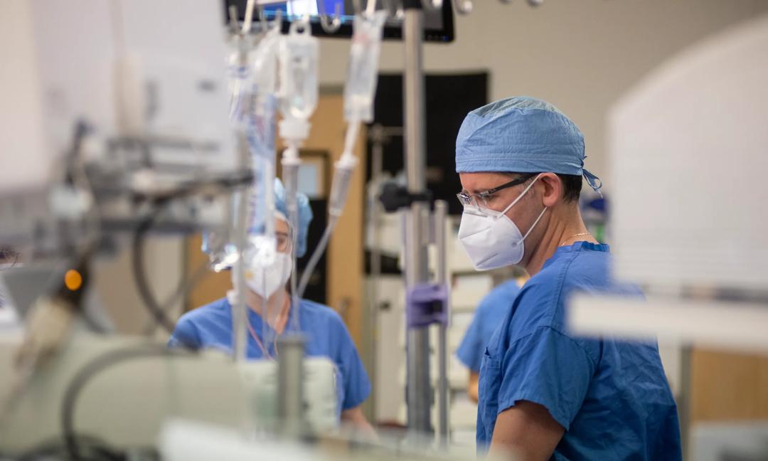 Photos of Colorectal Robotic Surgery performed by Dr Bogdan Protyniak
