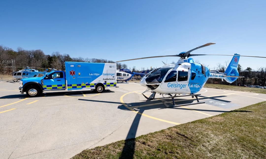 Life Flight Ambulance on tarmack 03
